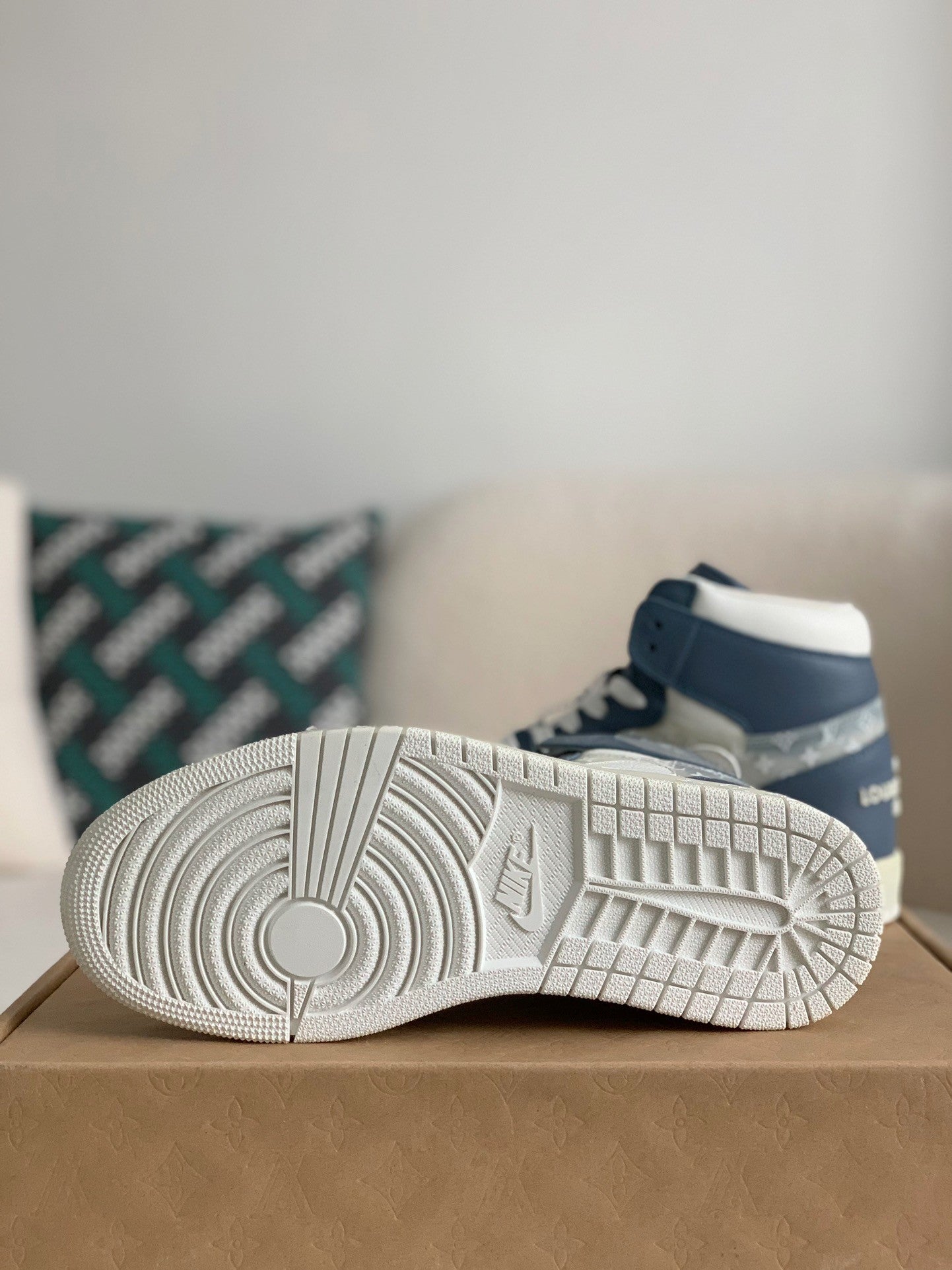 Nike Air Jordan 1 x LV - Slate Blue Edition