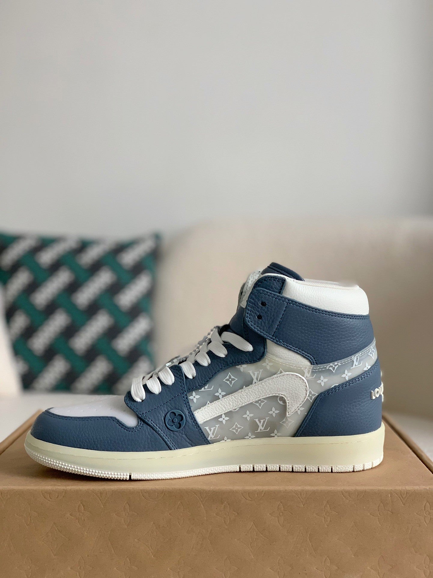 Nike Air Jordan 1 x LV - Slate Blue Edition